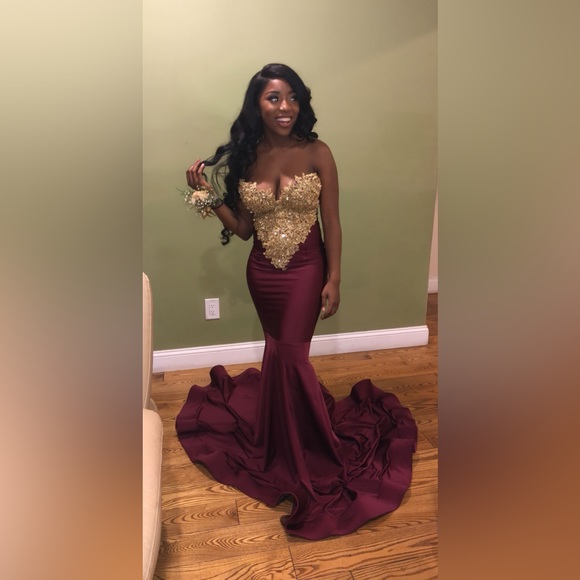 Beautiful Prom Dress For Less! - Picture 5 of 5